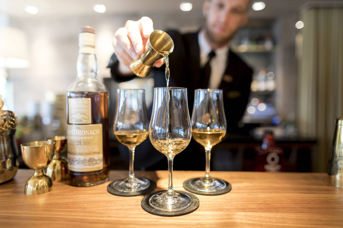 Hooksherrgård Restaurang Bar 13