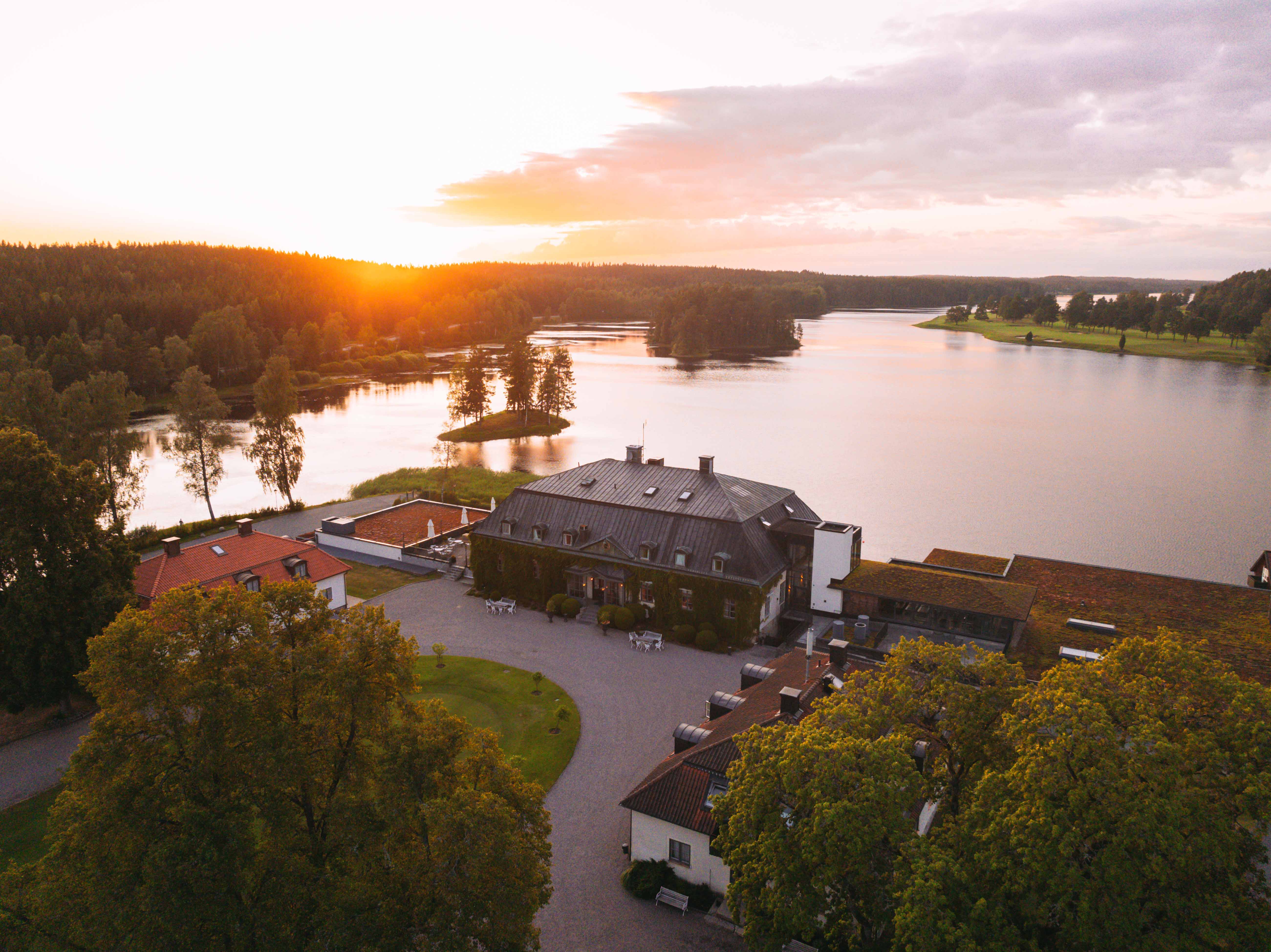 Herrgården solnedgång.jpg