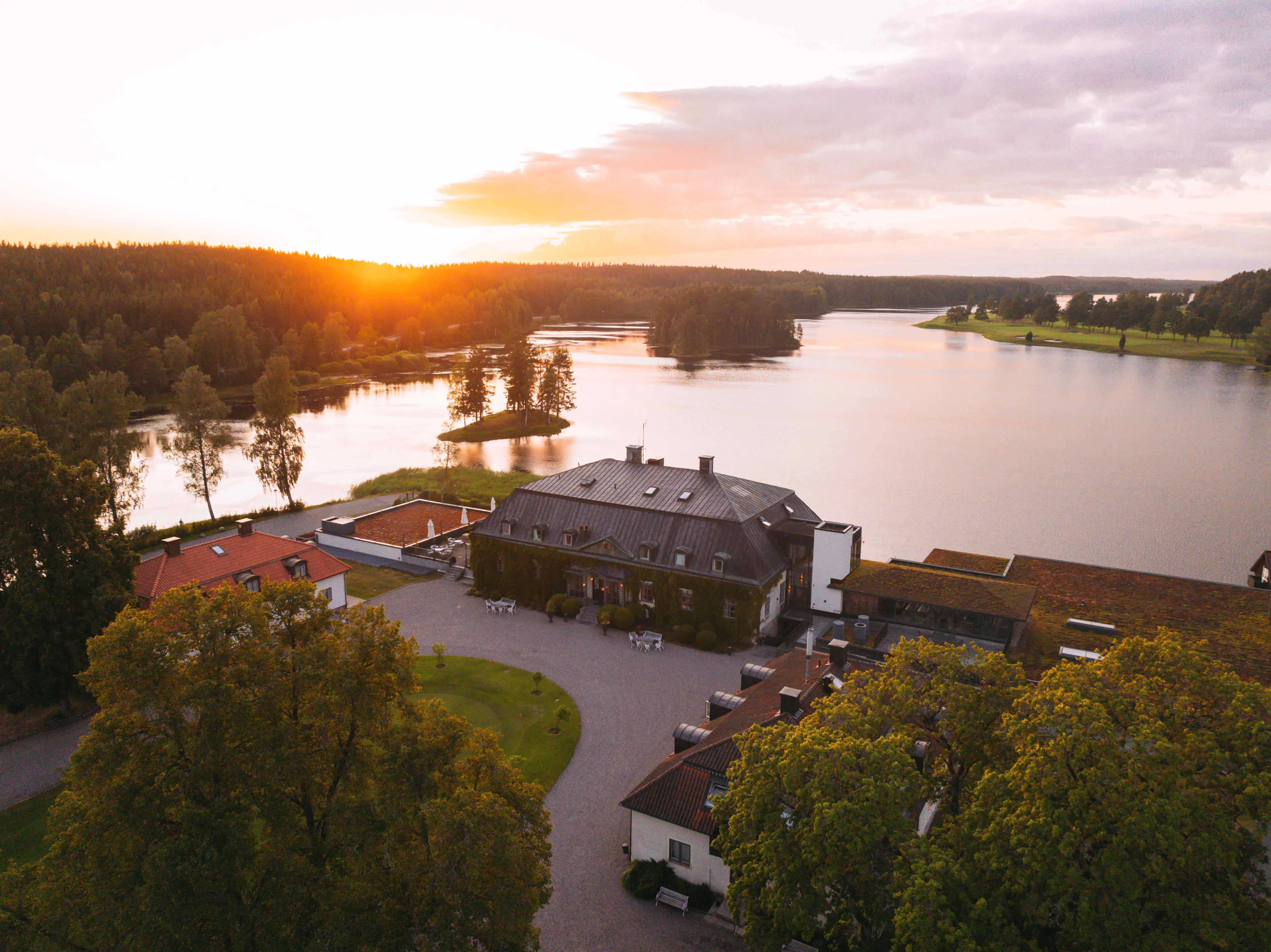 Herrgården solnedgång.jpg